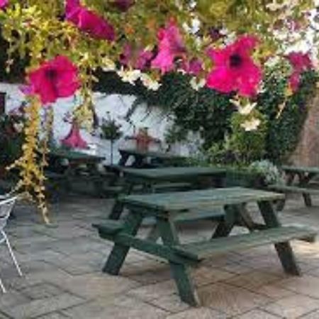 לינה וארוחת בוקר Wolsingham The Black Bull מראה חיצוני תמונה